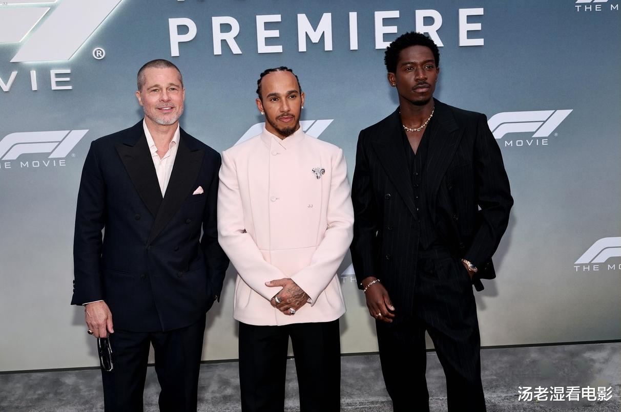 《F1:狂飙飞车》纽约全球首映礼,布拉德·皮特携小26岁女友亮相