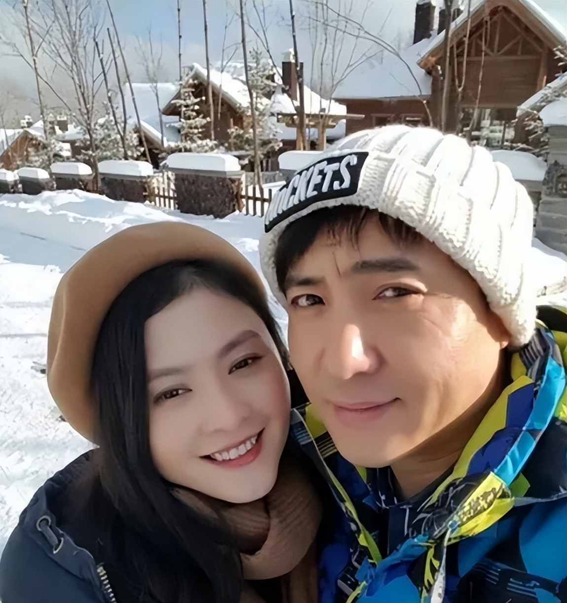 沈腾一家三口宁夏度假，住上万一晚的酒店，妻子发福胖到认不出