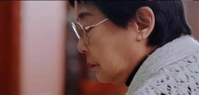 黄圣依离婚后住娘家被嫌弃：是你硬要搬回来！嫁出的女儿泼出的水