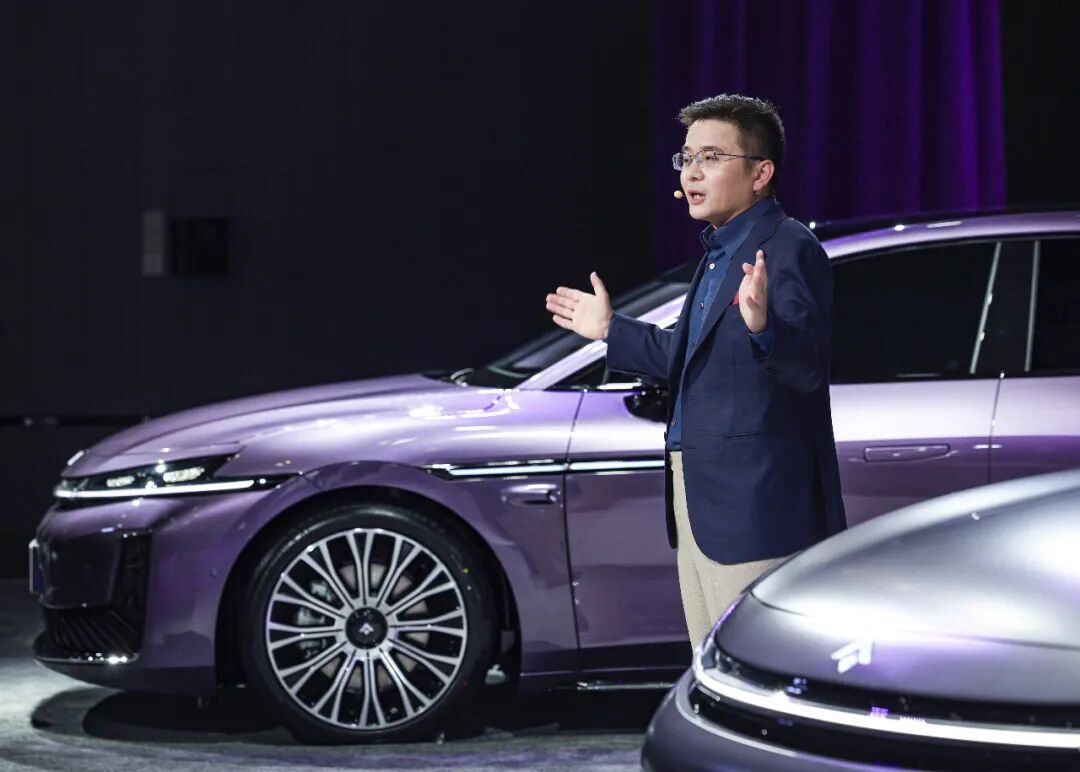 2025成都车展:广汽昊铂A800首秀,华为赋能,重塑智能出行新标杆