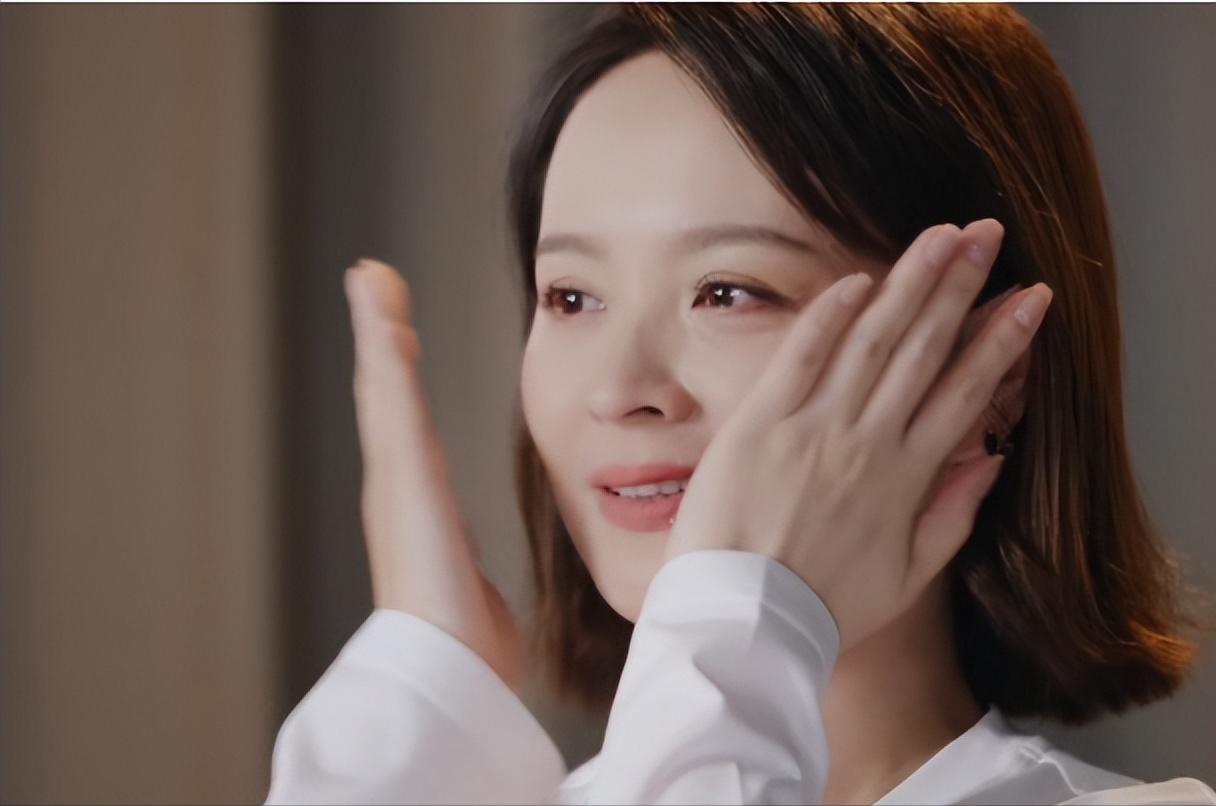 30岁女星嫁60岁富商真实处境：老公不回家也不给钱，被当生育机器