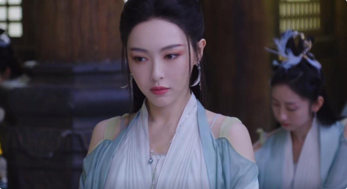 轻松拿下飙升榜第一,《念无双》口碑大爆,唐嫣抽到王炸了