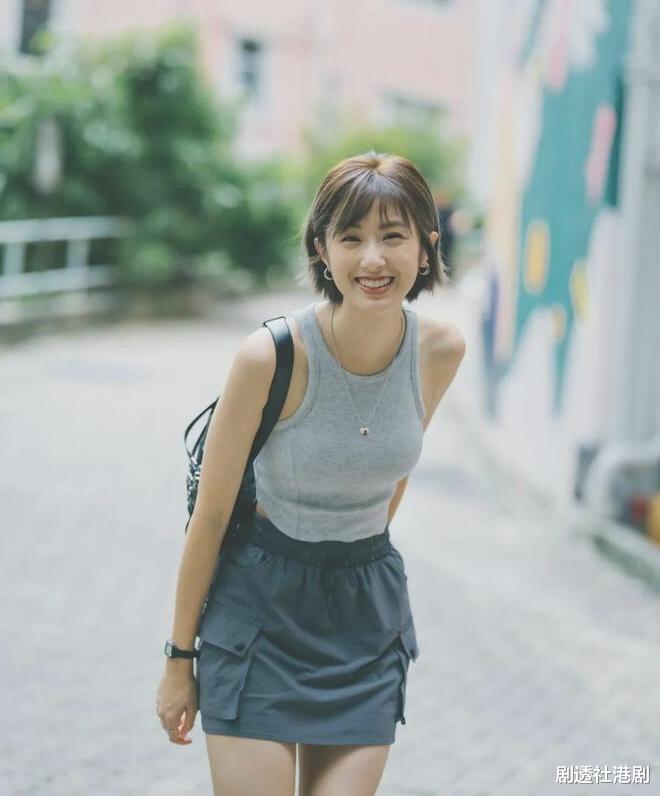 香港知名星二代曝新恋情！曾被指用情不专，女方疑因事业不愿公开