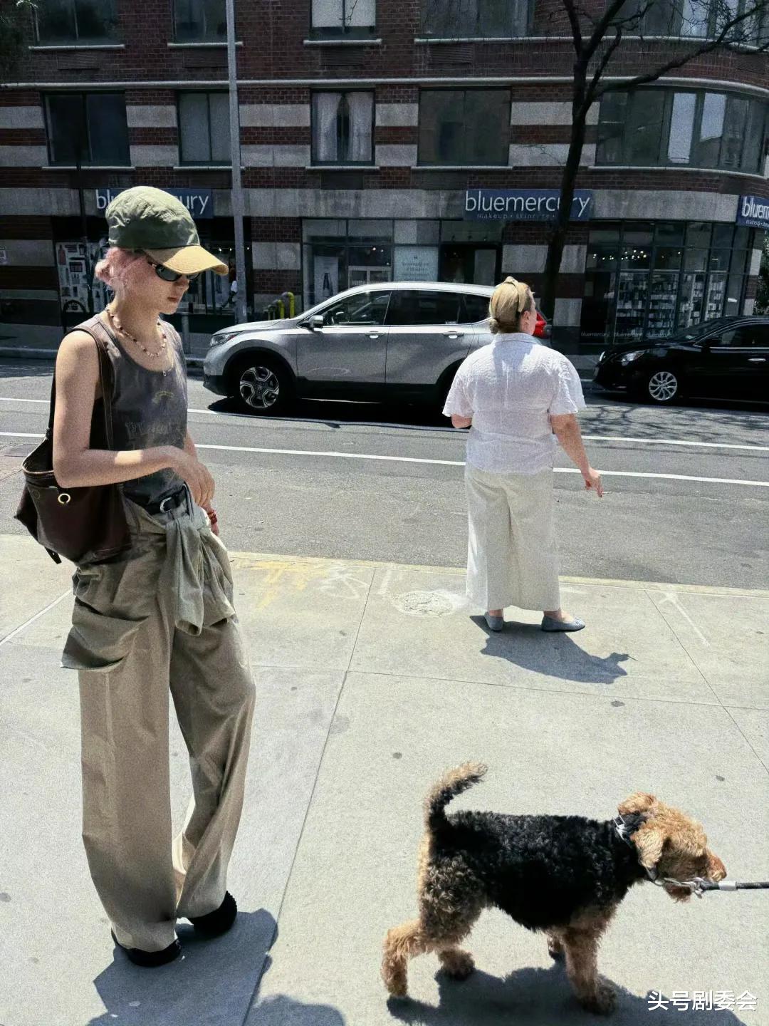 赵丽颖，她的危机才刚刚开始？冯小刚全说对了