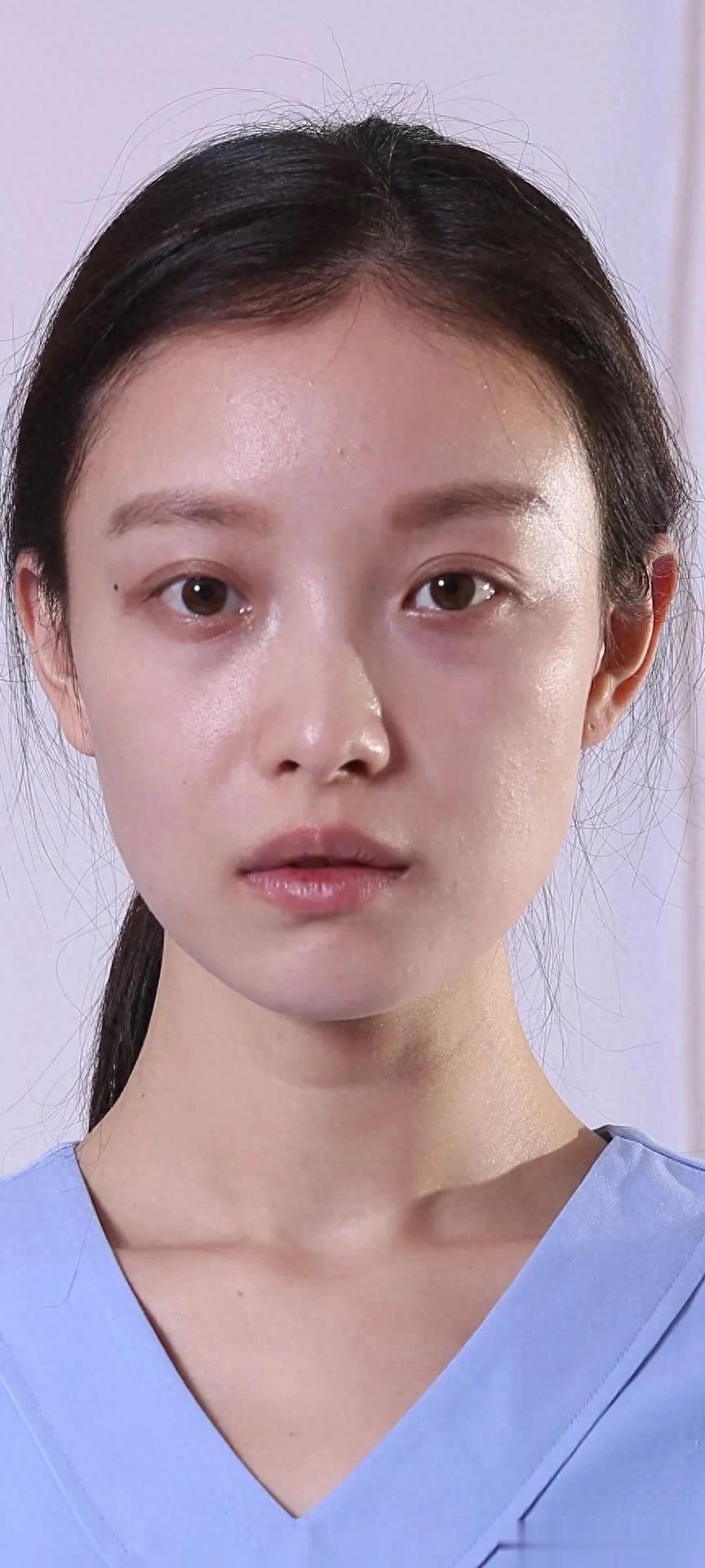 护士服倪妮定妆\明星高清图片 \明星脸 \