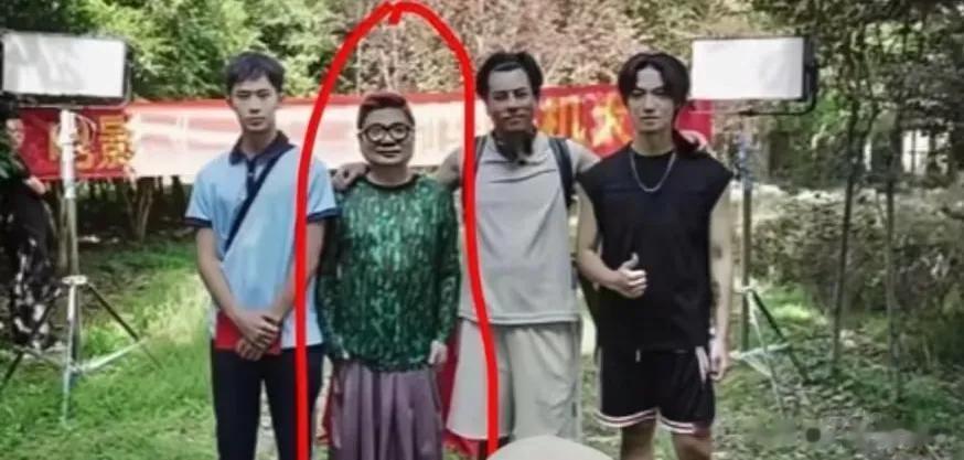 程青松担心的事情发生了，人脉网沦陷，黄晓明、陈建斌都遭了殃