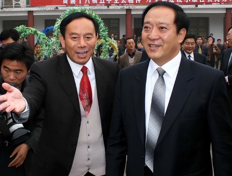 牛群也没想到，折腾半生家产尽失，如今美国毕业的儿子成晚年依靠