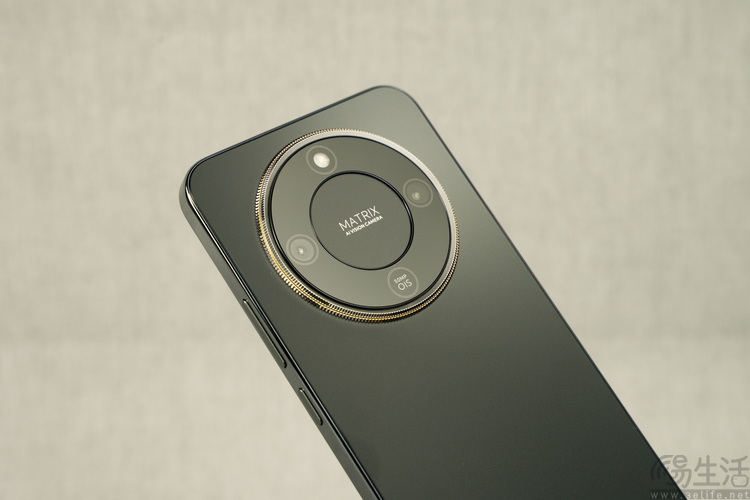 告別“單攝羞恥”，可能是性能向手機的必經之路