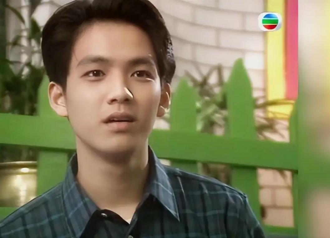 50岁钟汉良老成这样！曾经被誉为“冻龄男神”的他，如今肿成馒头