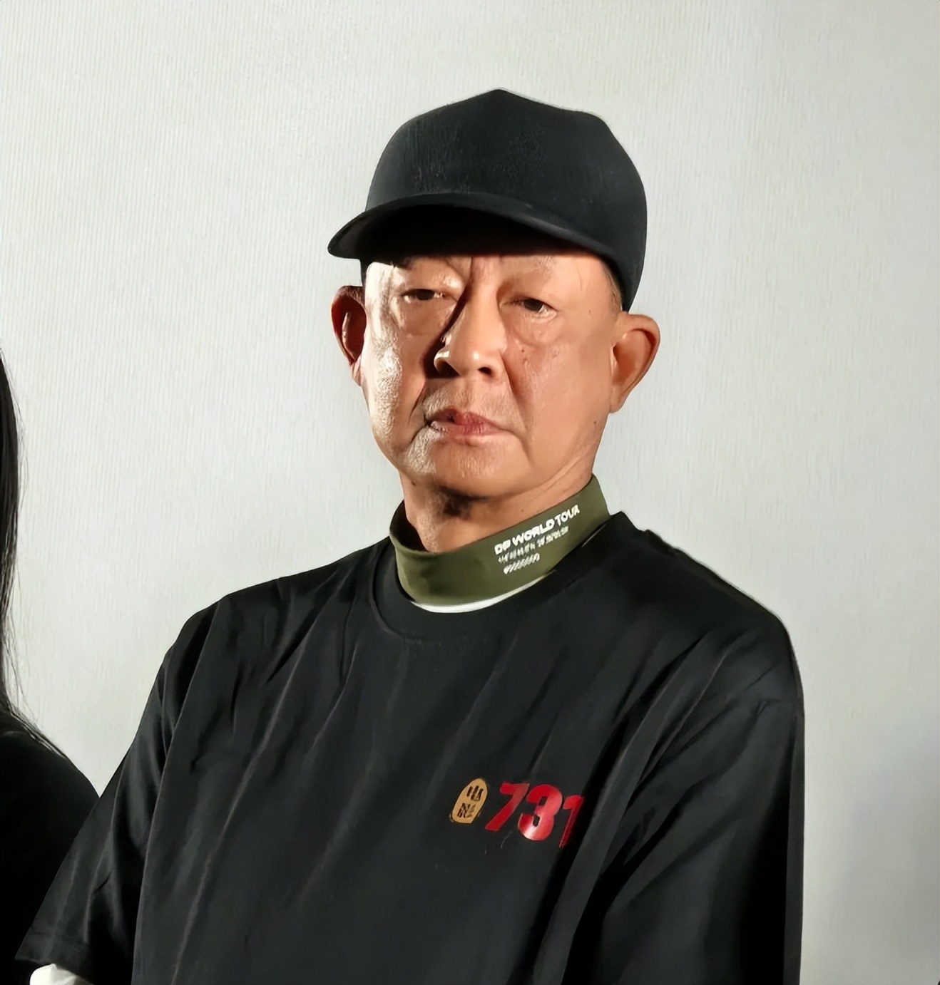 59岁王志文现状曝光，发福挺肚似70岁，皱纹丛生眼袋深