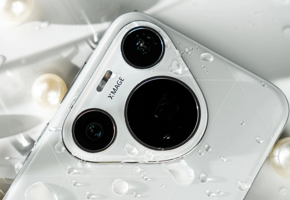 华为开启“清仓模式”,麒麟9010+200倍变焦,512GB跌价1600元