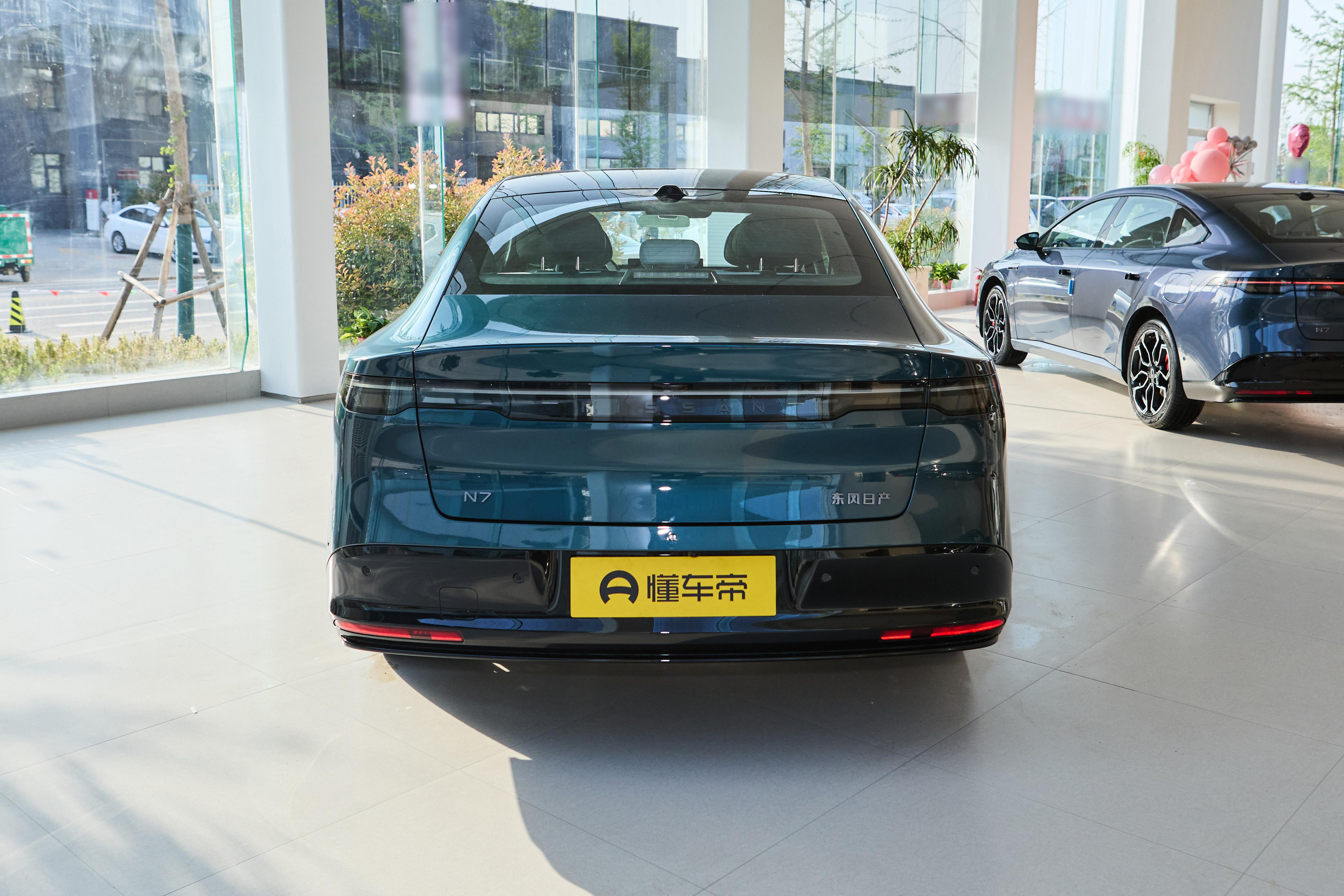 合资新能源终于坐不住了，11.99万起售，配8295芯片，日产N7上市