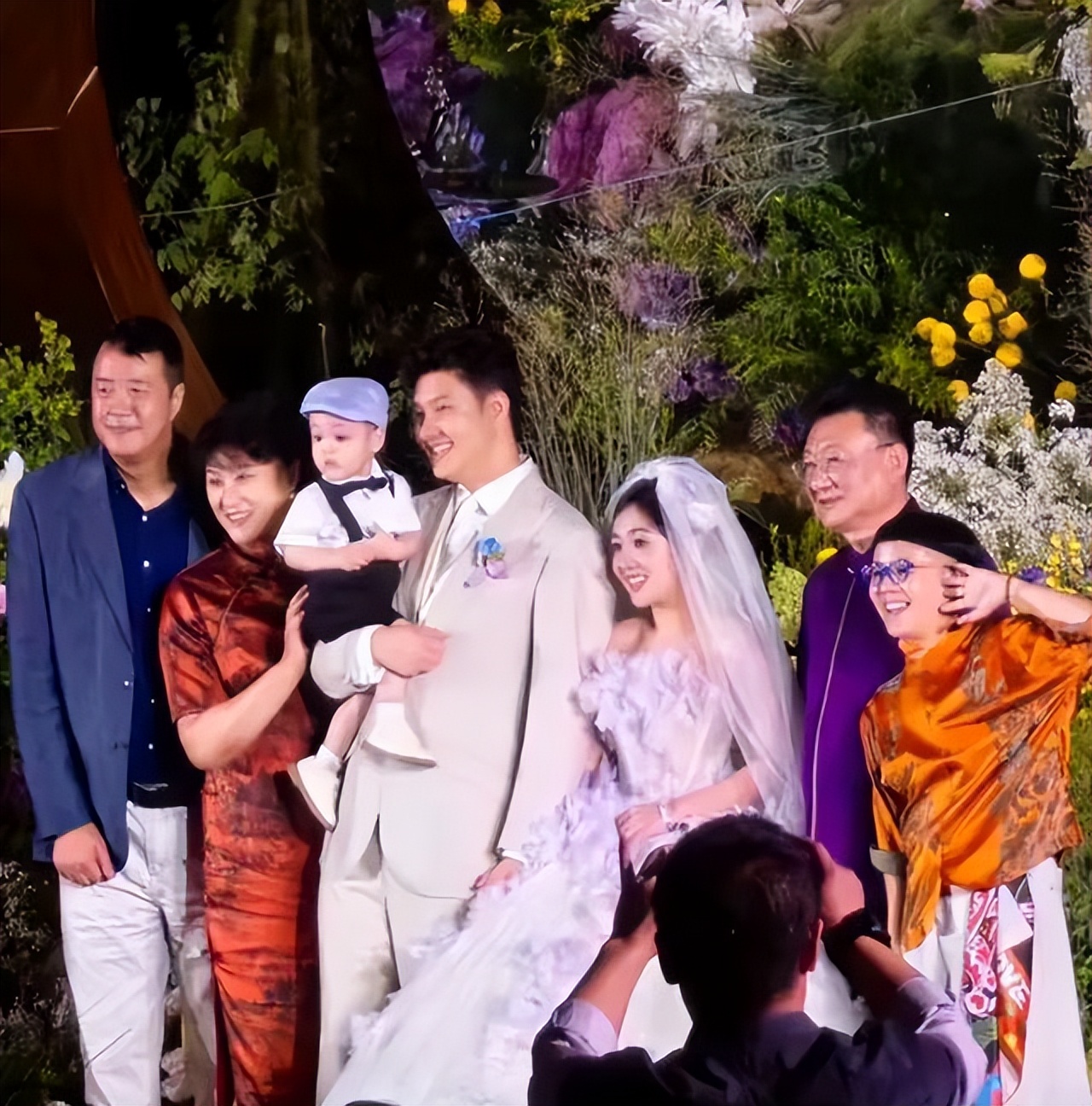 金龟子女儿二胎流产！生一胎就曾早产保胎，网友喊话其老公去体检