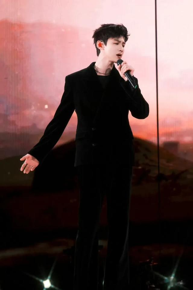 少年感十足的国民偶像洗牌，白敬亭9檀健次8吴磊7王一博6成毅第2