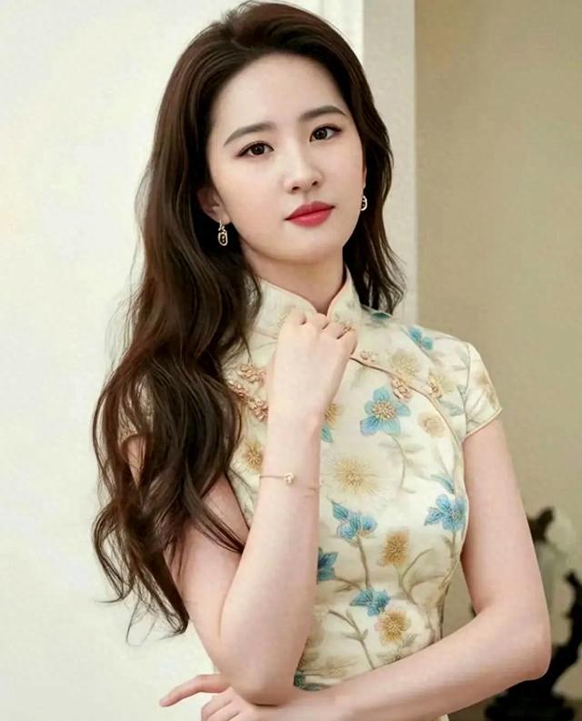 刘亦菲美丽旗袍秀