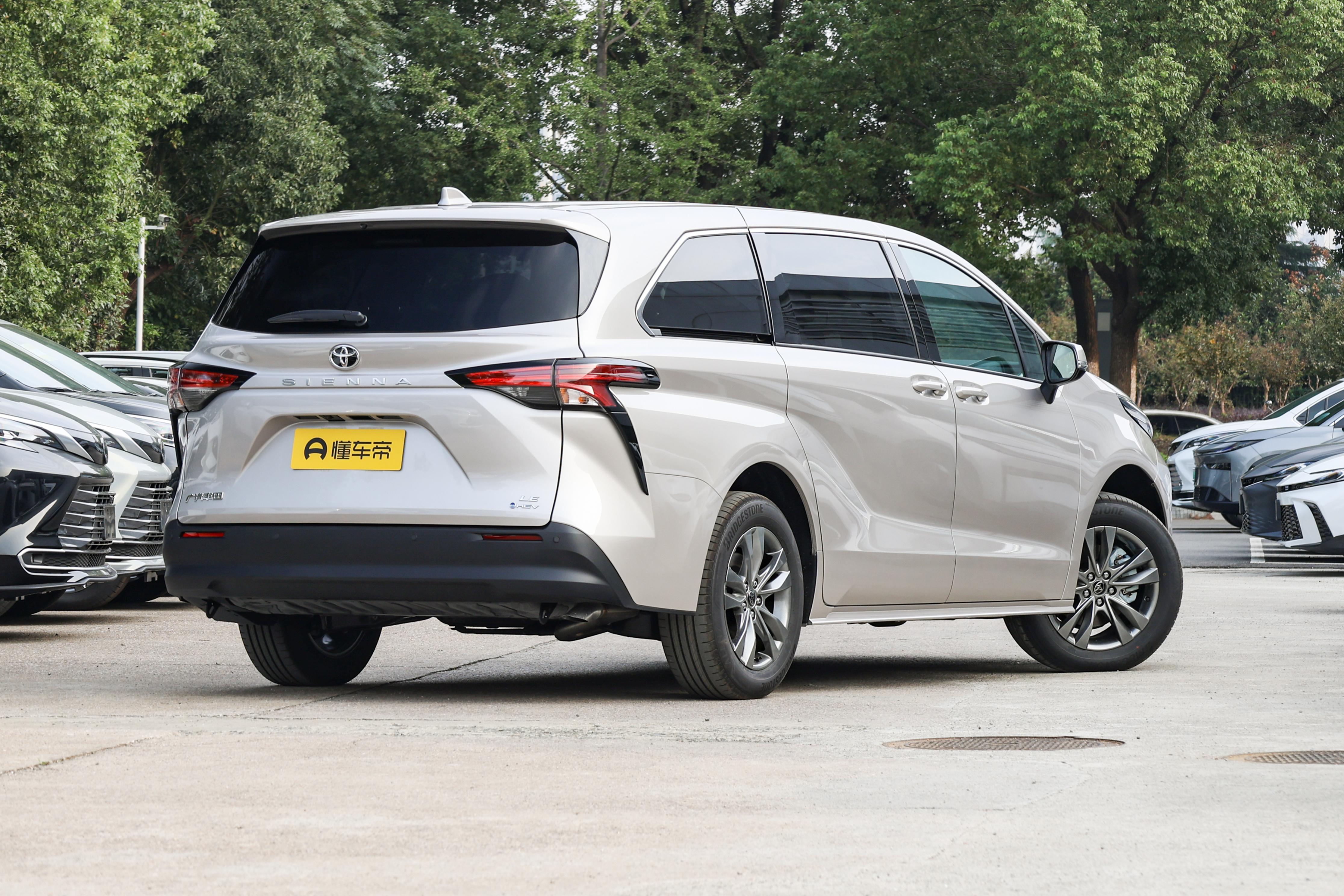 2024款丰田赛那选购指南:10款车型怎么挑?奶爸选车不踩坑