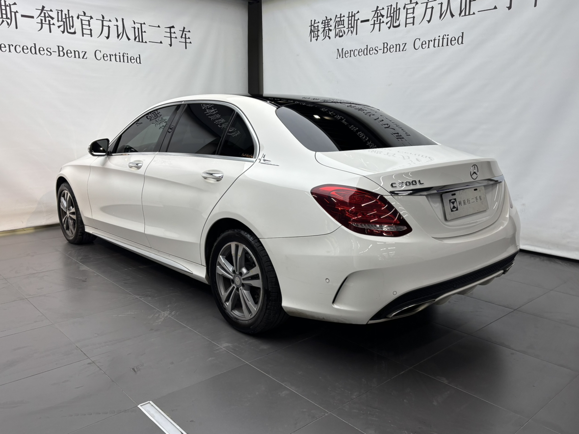 10万出头!圆你奔驰梦,2017款C200L运动版,优雅之选