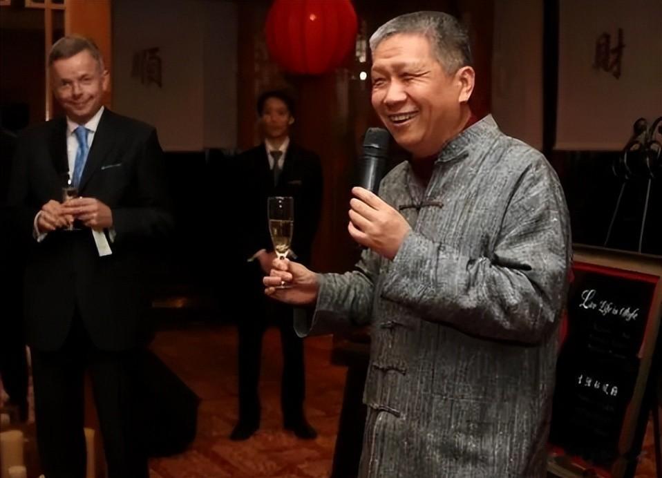 原来马未都妻子是她，怪不得做啥都能来财，真是娶一个贤妻旺三代