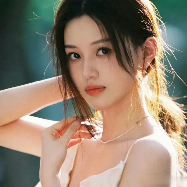 41位00后女星群像，谁是你心中的四大小花？