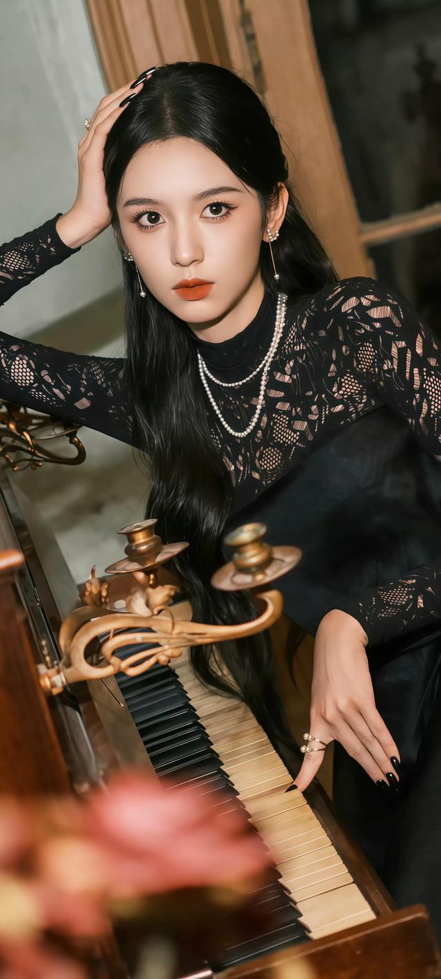 内地女明星：周也