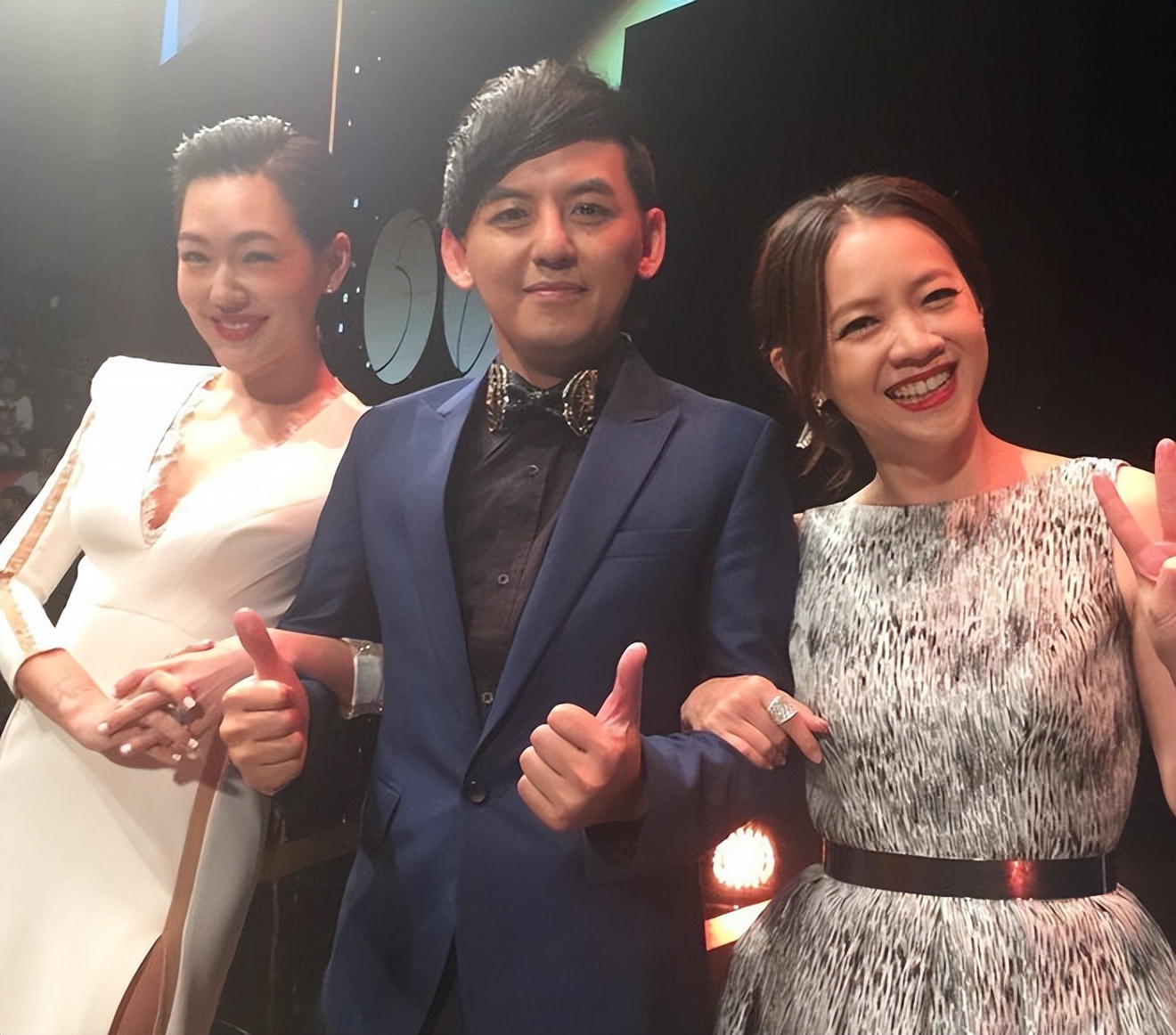 2天4个瓜！歌后进ICU，撞人逃逸，吃精神药物20多年，个个离谱