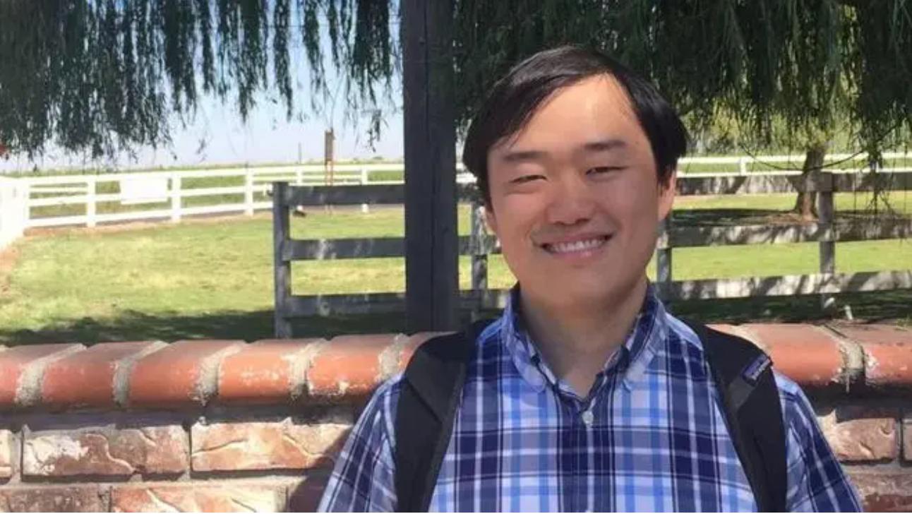 65 歲圖靈獎得主終于不用向 28 歲輟學生匯報了，小扎是怎么把他氣走的