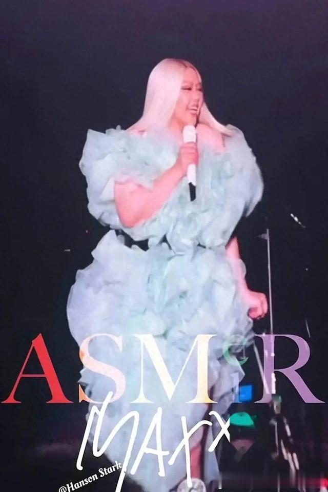 张惠妹杭州演唱会，身材肥胖被调侃:岁月是把刀张惠妹胖成一座山