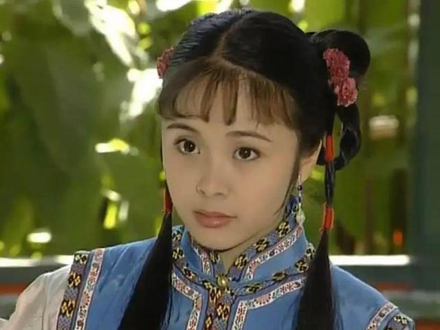 她19岁爱上“老渣男”，相爱7年被抛弃，今43岁脸肿僵硬似蔡明！