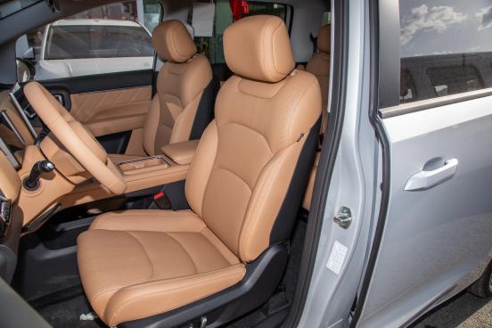 家用7座MPV选购推荐：空间宽敞，价格亲民，适合多成员家庭