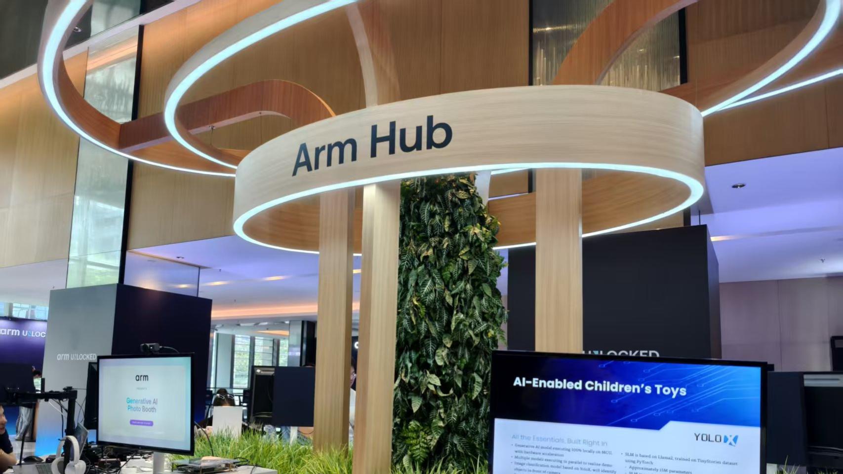 對話Arm終端副總裁：Lumex CSS如何引領端側AI計算革新？