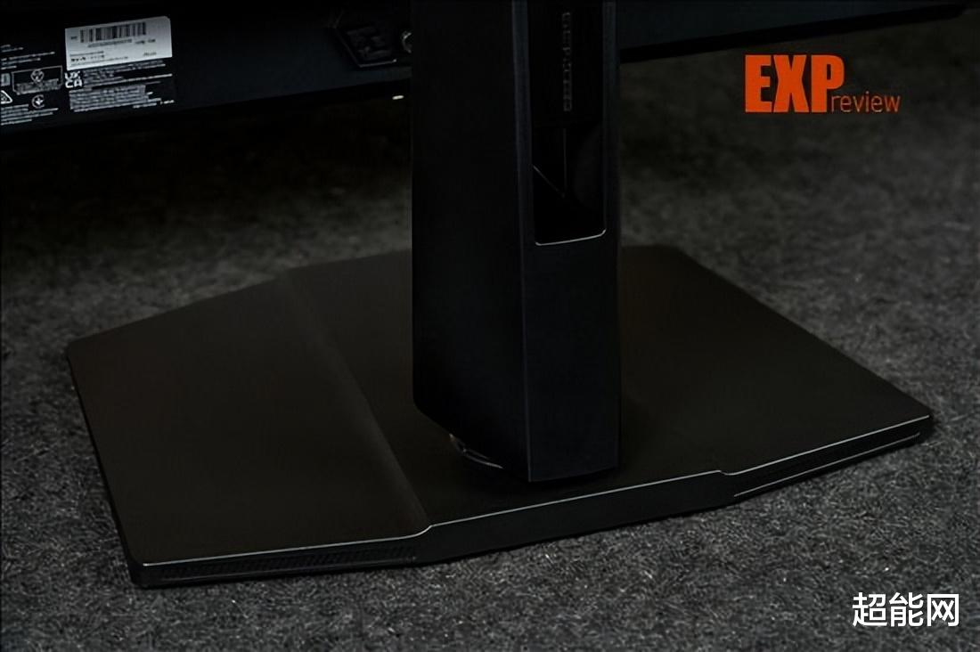 微星MAG 272QP QD-OLED X50显示器评测:专注竞技,精于色彩