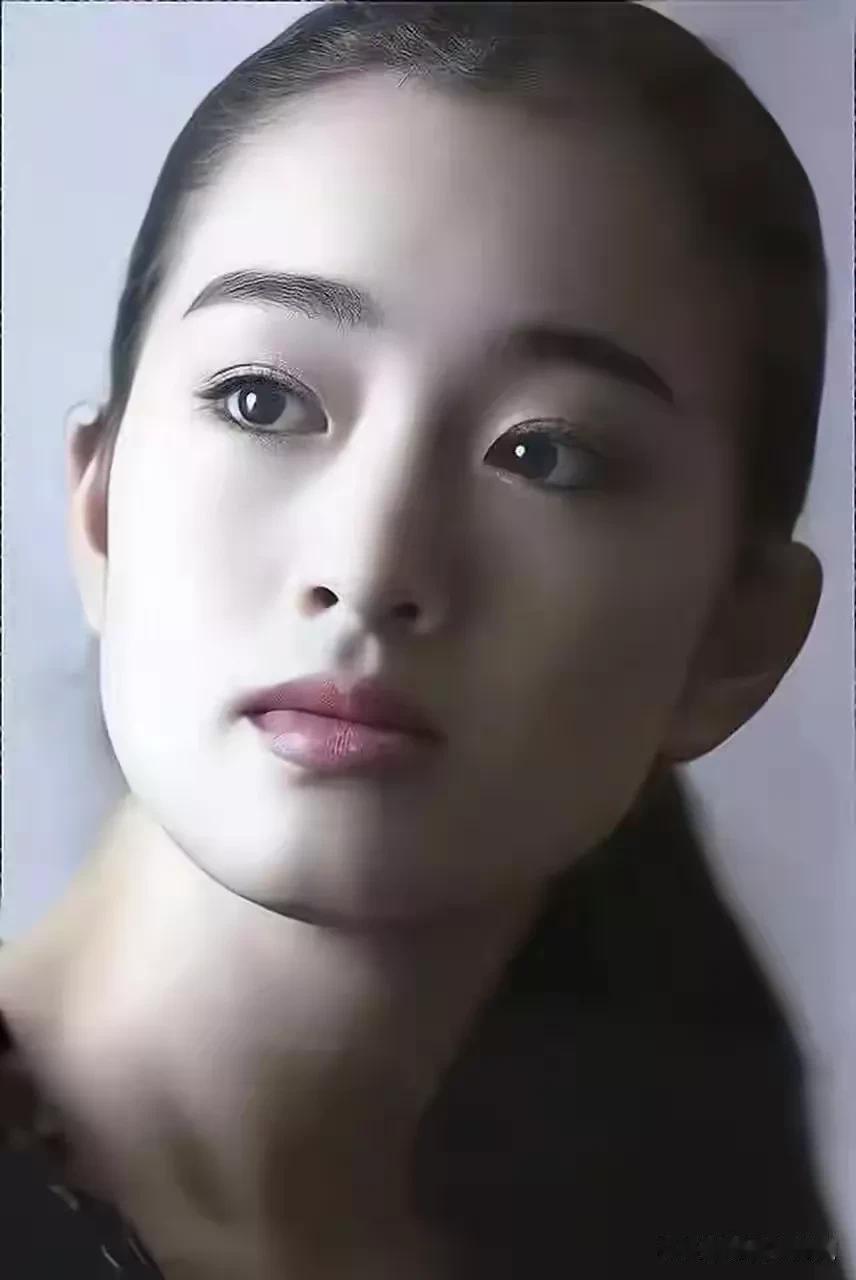 巩俐年轻时候的颜值身材真绝