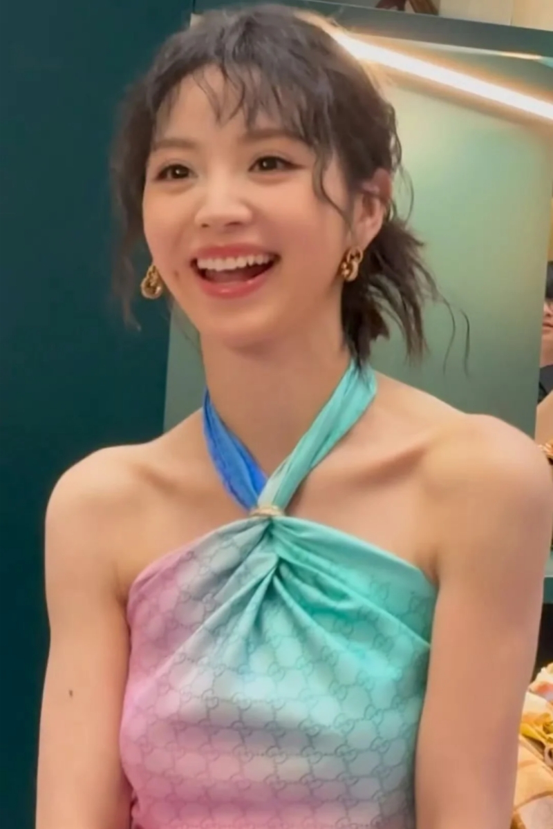 田曦薇那记忆中的白月光,灵、辣、真、红、甜