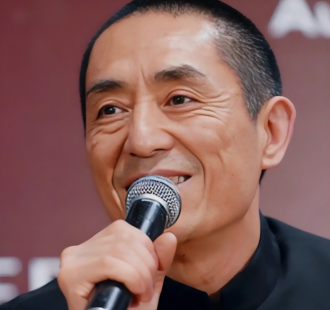 人民日报提到张艺谋,话不重,分量沉,整个导演圈瞬间安静了