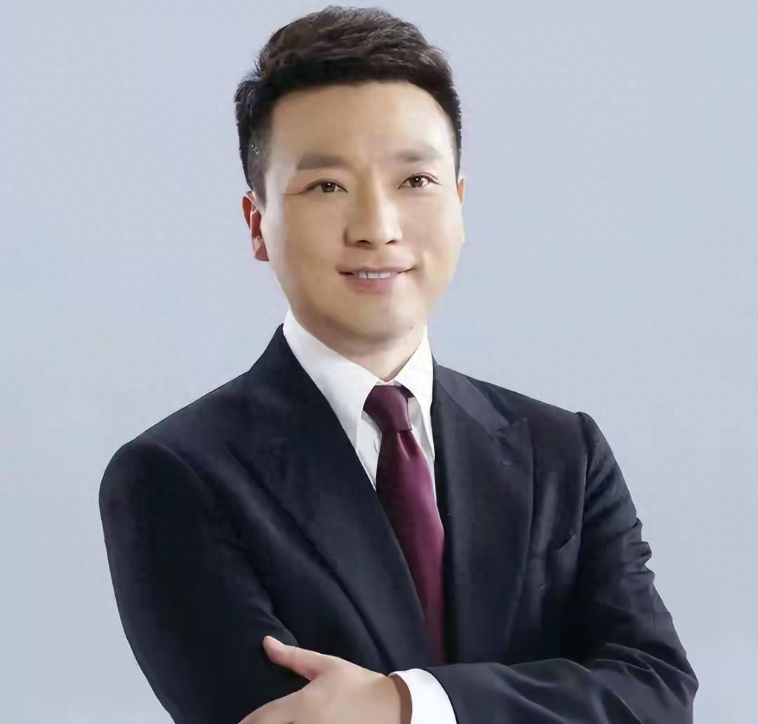 央媒官宣！盼了20年的接班人终于出现，康辉这下可以放心了