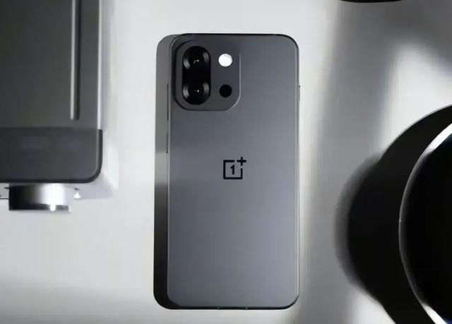 可以“闭眼买”的3款手机,几乎“零差评”,16GB+512GB价格亲民