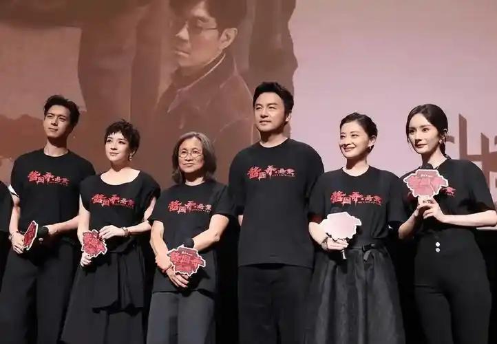 这一次，“没上桌”的赵丽颖给内娱女星提了醒，影后辛芷蕾说对了