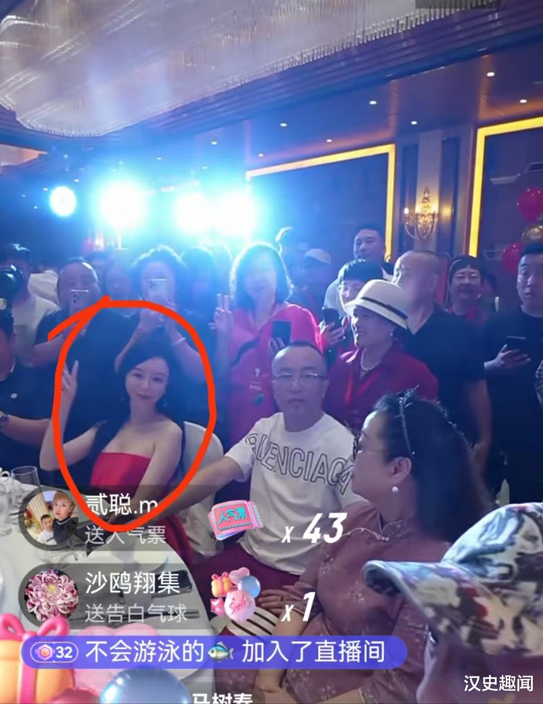 杨议拒拜侯宝林为师,要自立门户,收了15个徒弟,明年再收一些