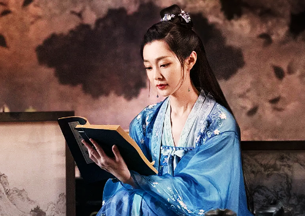 为周也正名?《与晋长安》抬走吧!提裙小跑女将军?宋轶被嘲出圈