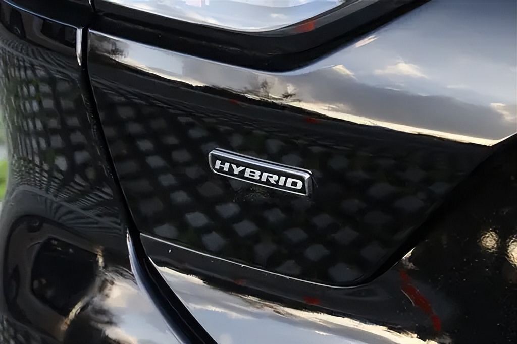 15万级B级车开始重新洗牌！动力对标帕萨特，空间还更大？