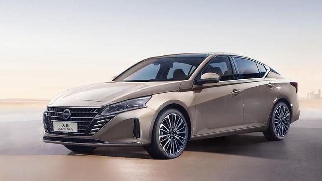 全新日产天籁曝光，轿跑风格，内饰更豪华，并搭载多套动力系统