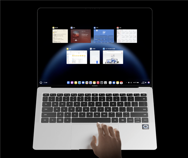 安全流畅智能获认可!鸿蒙电脑成2025夏季达沃斯中方办公支持电脑