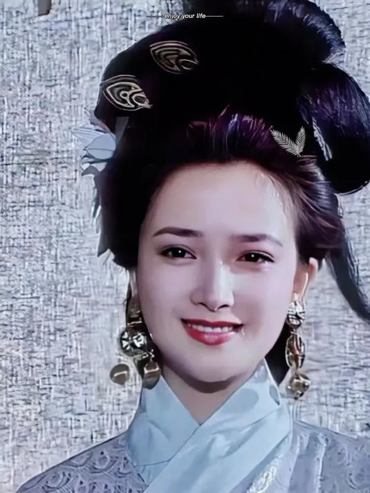 怜怜远去，我们的青春又添一道留白