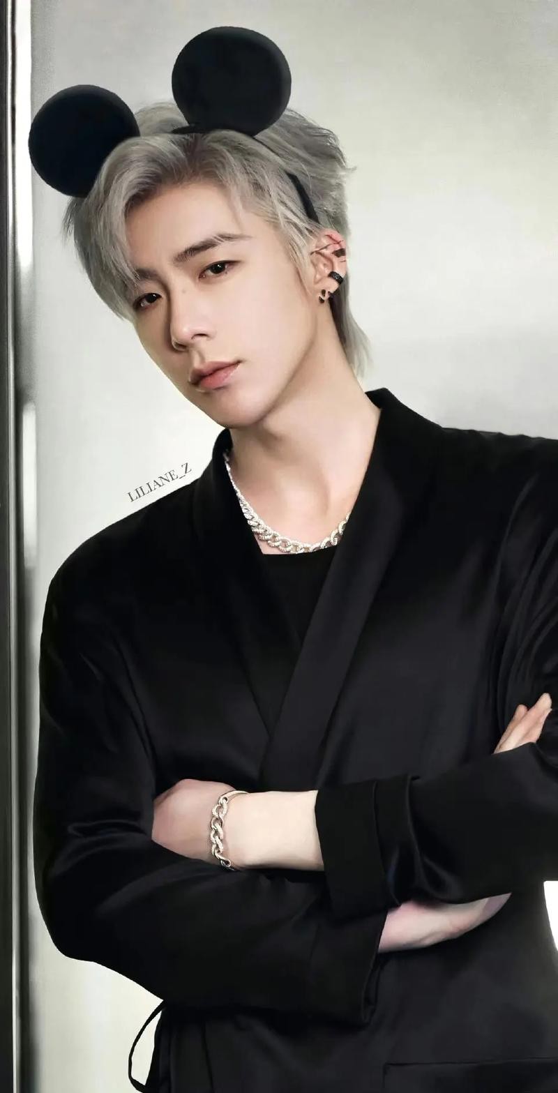 秦海璐直觉是对的,35岁变了面相的刘宇宁,给娱乐圈男星提了个醒