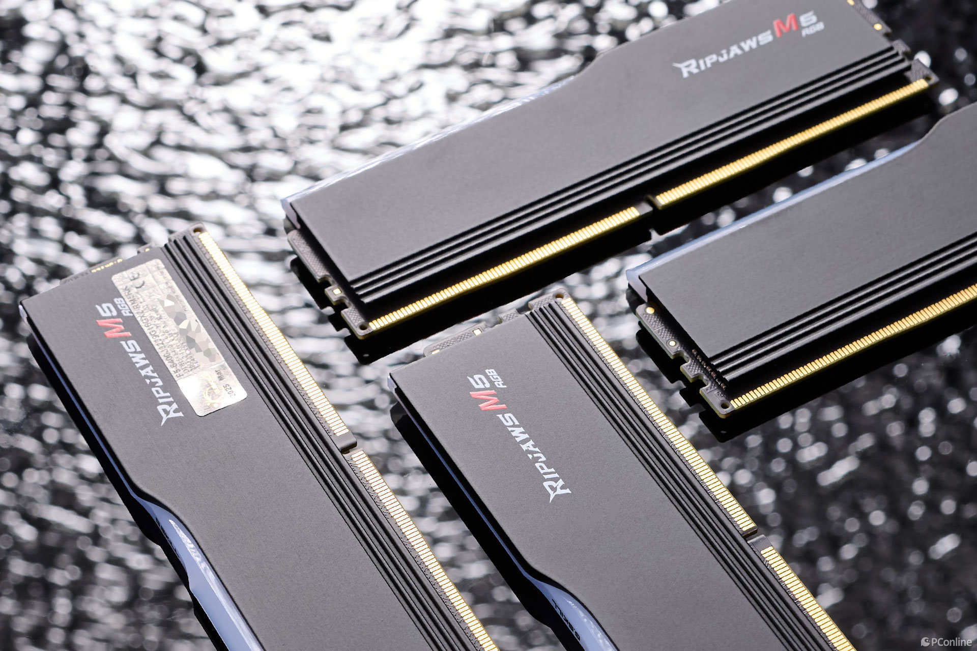 光與力的碰撞：芝奇 Ripjaws M5 RGB 內存圖賞