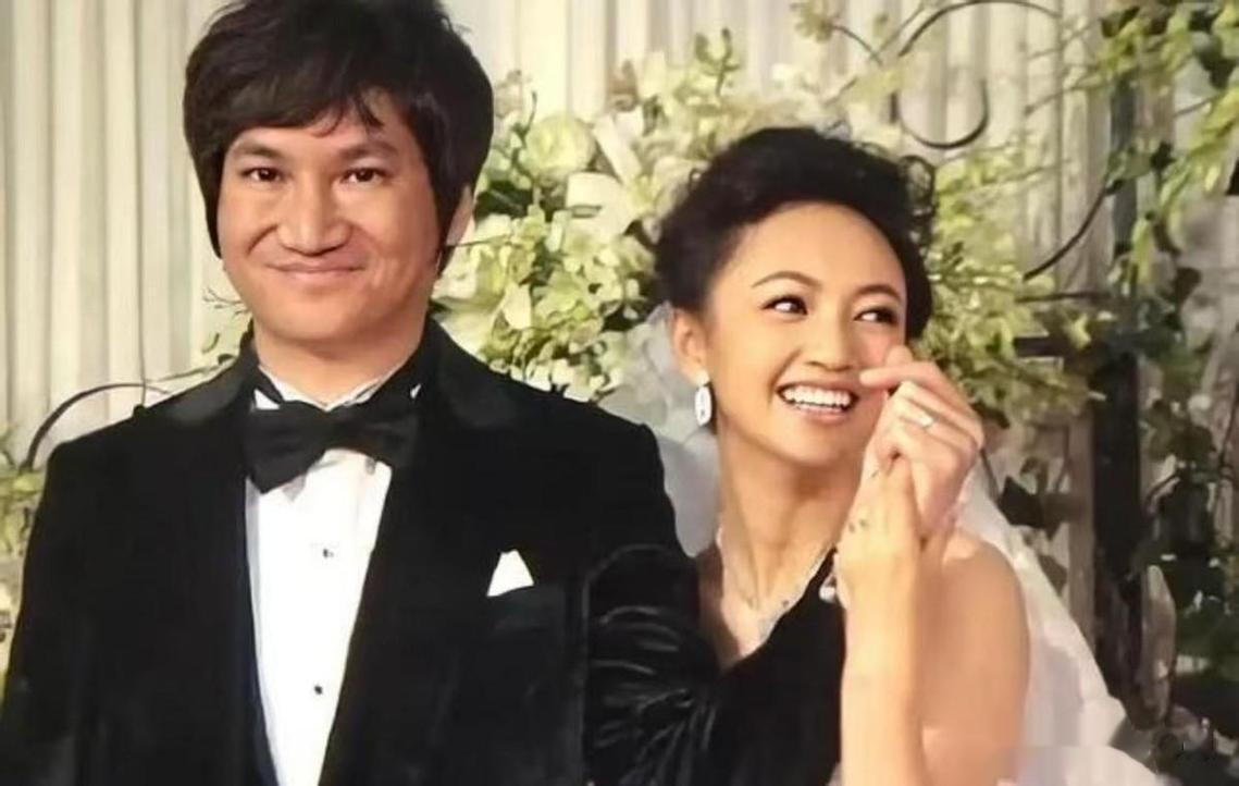 她是陈坤、陆毅得不到的女人，却嫁给“丑丈夫”，如今风光无限