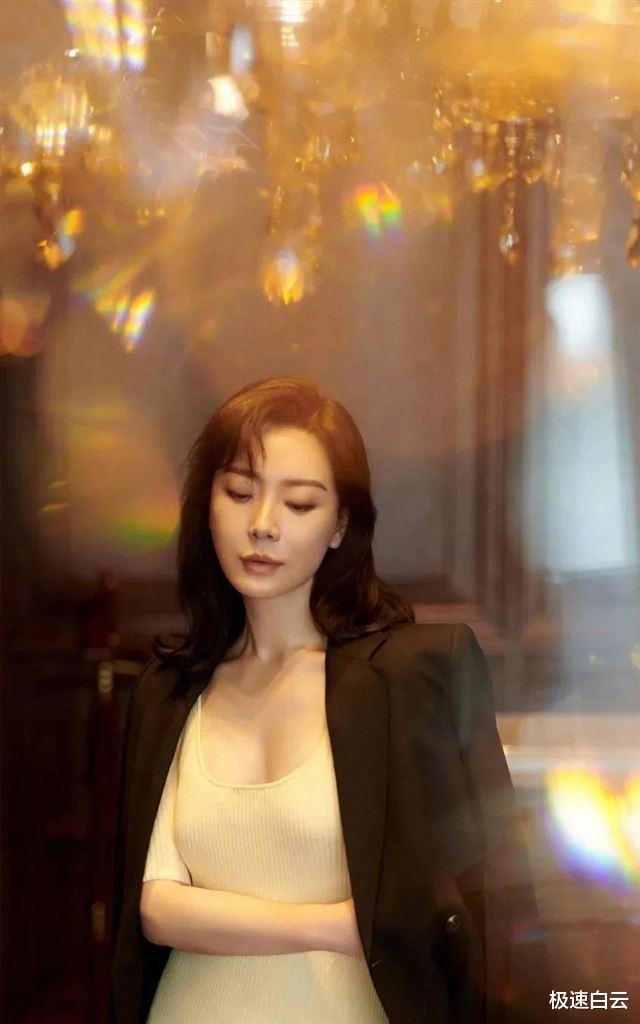 陈数:三料视后,这身材谁看了不喜欢啊!