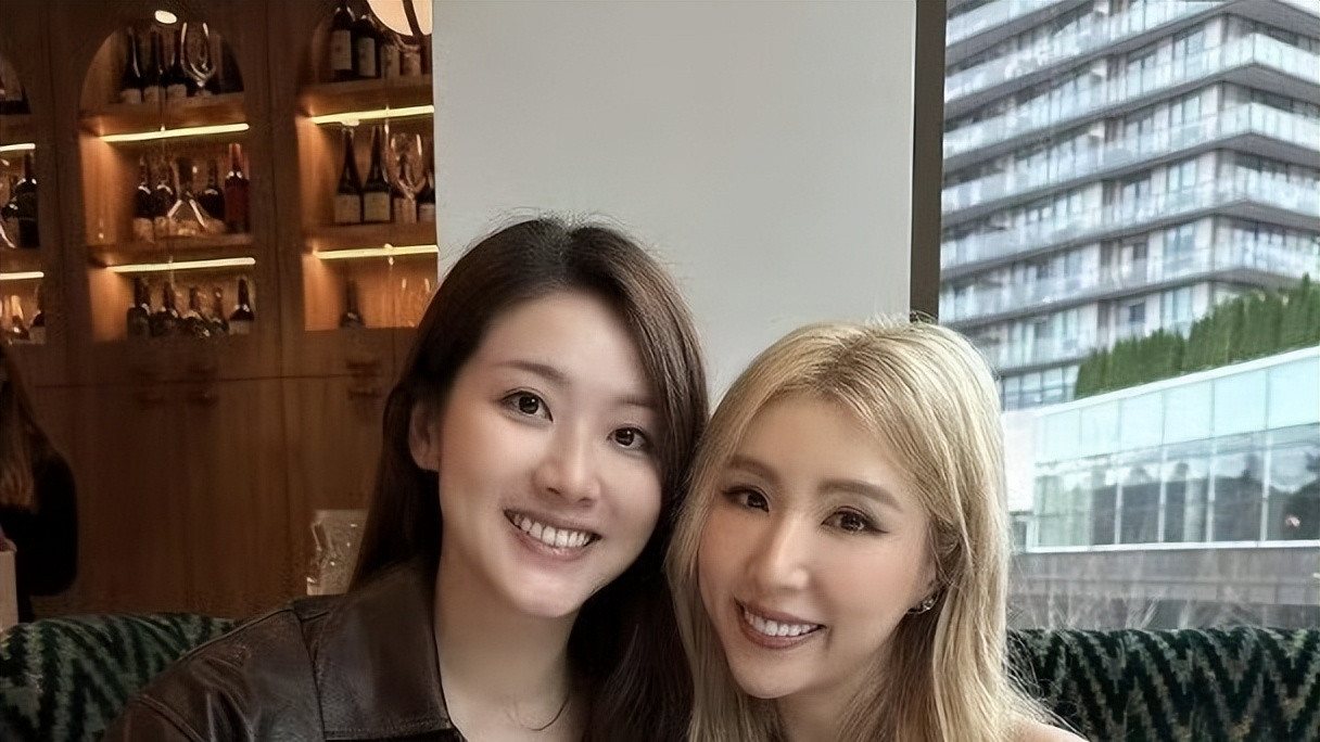 TVB离巢小花获好友庆生！首做女主后远走国外，积极发展音乐事业