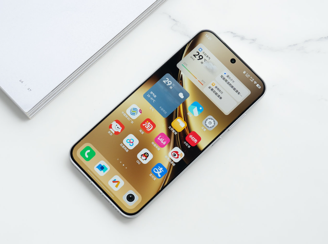 新機盤點：6.3英寸小屏新機；9000mAh大電池新機