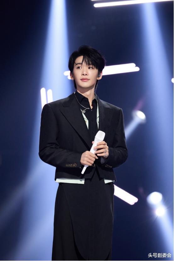 《天赐的声音》收官,4人升咖,3人太能装,2人火出国,1人零差评